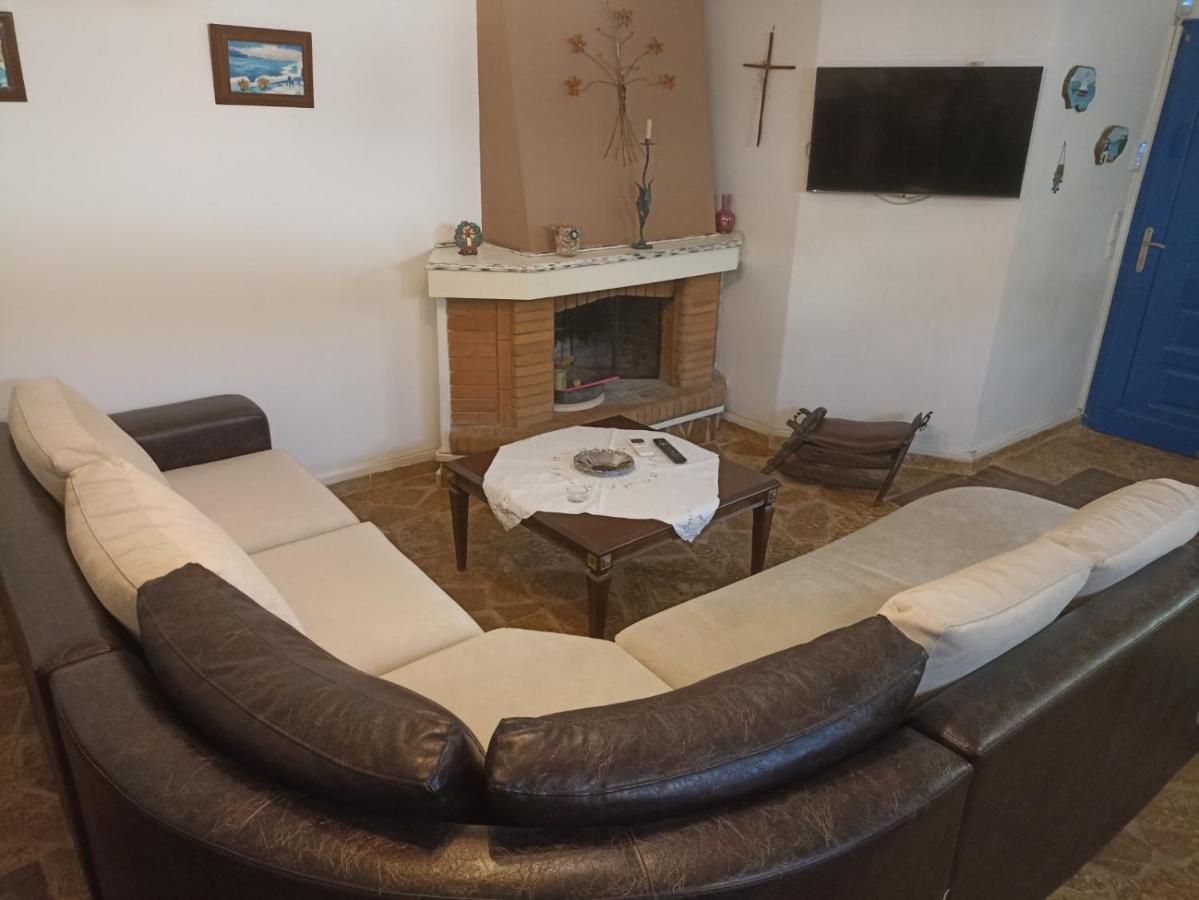 Efi Apartment *